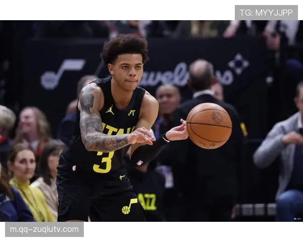 爵士背靠背作战 基扬特乔治持球投与团队传导平衡点