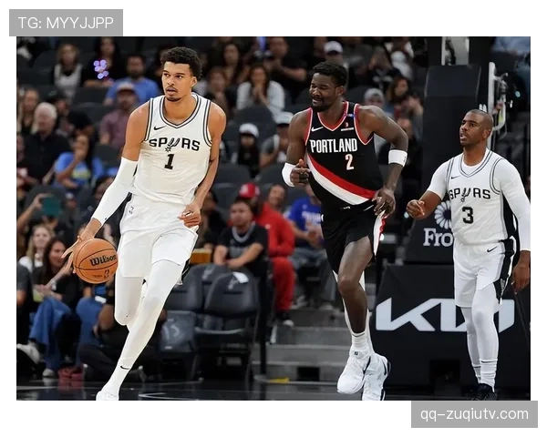 马刺团队篮球典范 对阵76人八人得分上双展现深度 马刺团队篮球典范 对阵76人八人得分上双展现深度