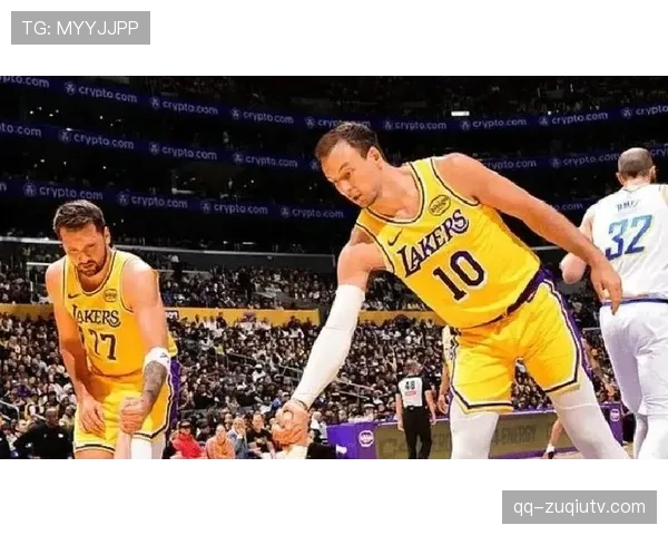 肯纳德0.6秒三分绝杀 湖人关键时刻战术执行信任角色球员